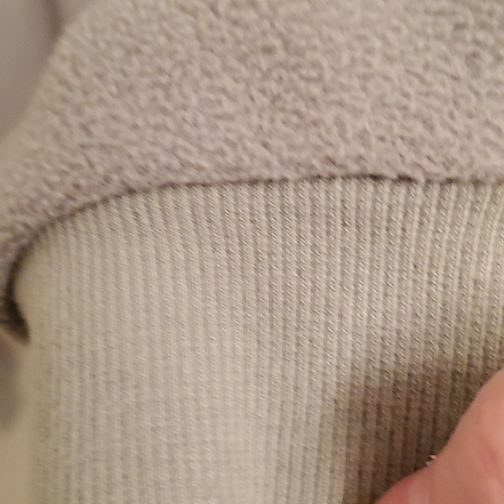 Sweatshirt - Picture 5 of 6